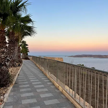 Chambray - 2 Bedroom With Pool And Views *