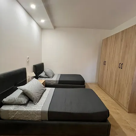 Chambray - 2 Bedroom With Pool And Views Διαμέρισμα Għajnsielem