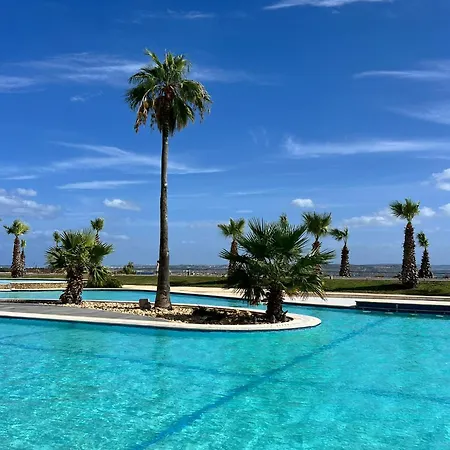 Chambray - 2 Bedroom With Pool And Views