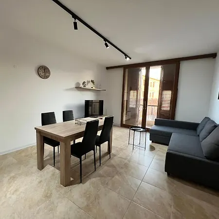 Apartman Chambray - 2 Bedroom With Pool And Views